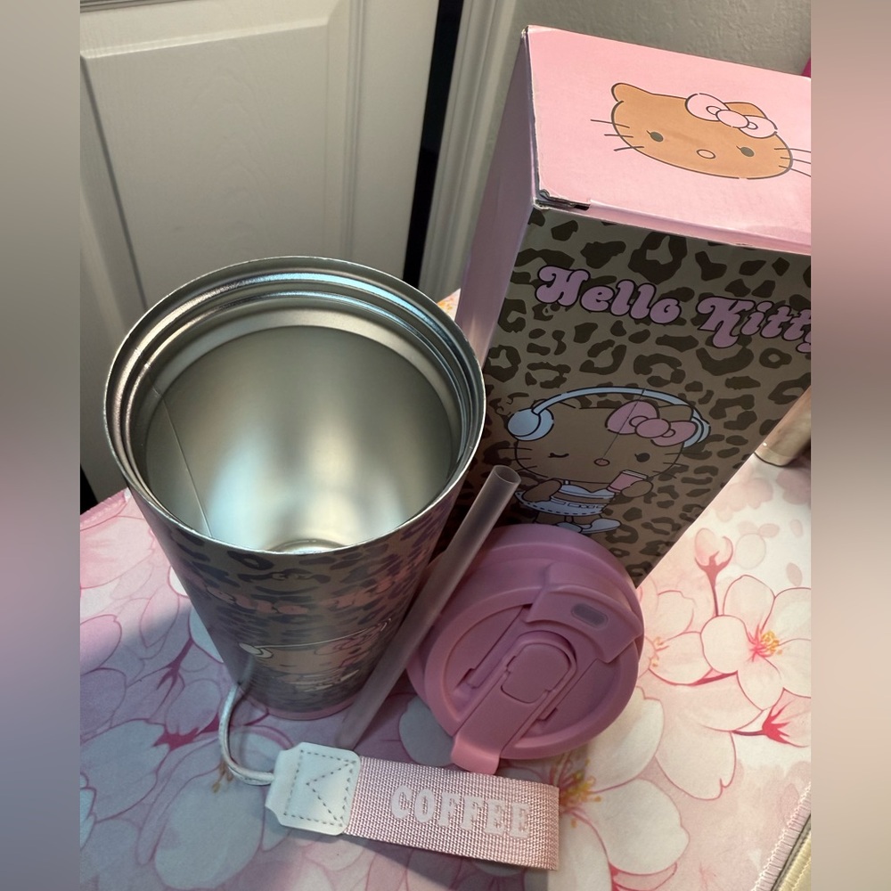 Hello Kitty Leopard Print Stainless Steel Travel Mug + Straw - Picture 3 of 6